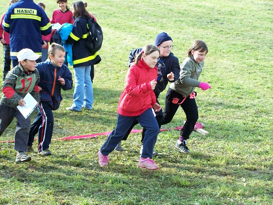 Závody mladých hasičů - 13. 10. 2012 14