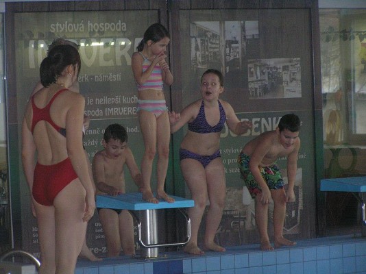 Mladí hasiči v bazénu v Ústí n. O. (2. 3. 2013) 4