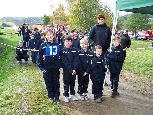 Závody mladých hasičů v Horní Čermné (12. 10. 2013)7