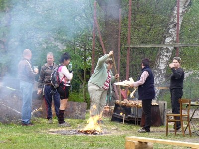Stavění májky a pálení čarodejnic 30. 4. 2009 16