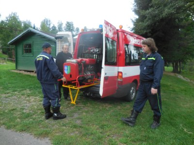 2015.09.11. Čištění komunikace u školky