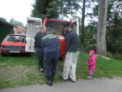 2015.09.11. Čištění komunikace u školky